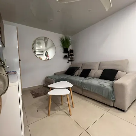 Calme Et Moderne Avec Jardin, Centre Ville, Appartement *
